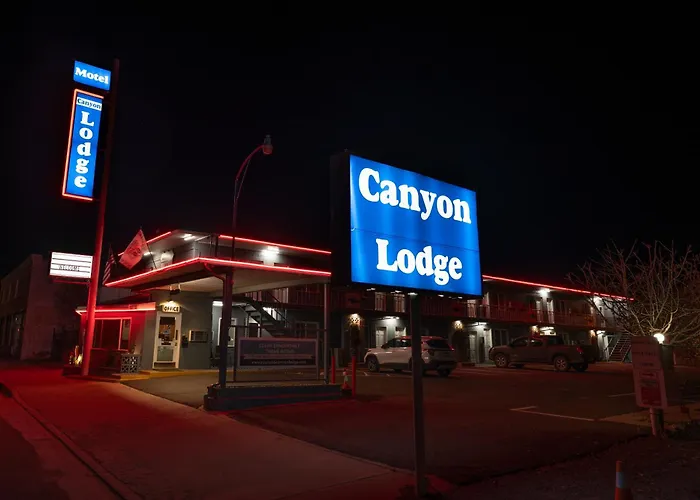 Canyon Motel *