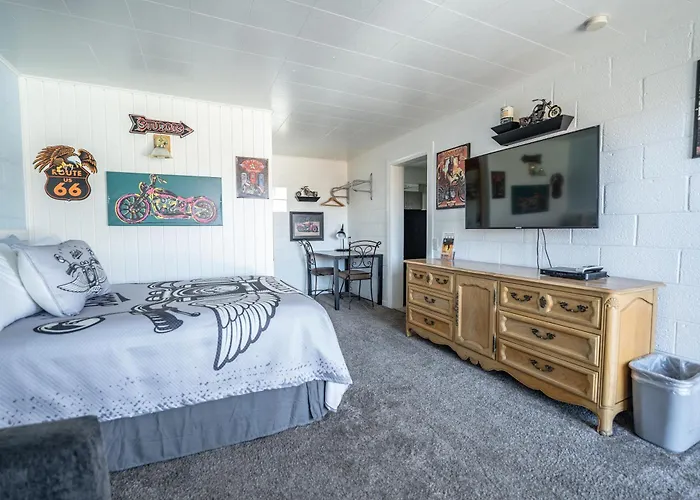 Canyon Motel